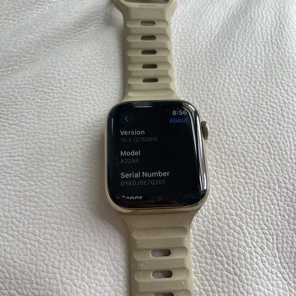 Apple Watch Series 6 GPS + Cellular, 44mm Gold Stainless Steel Case - no band - Picture 2 of 14